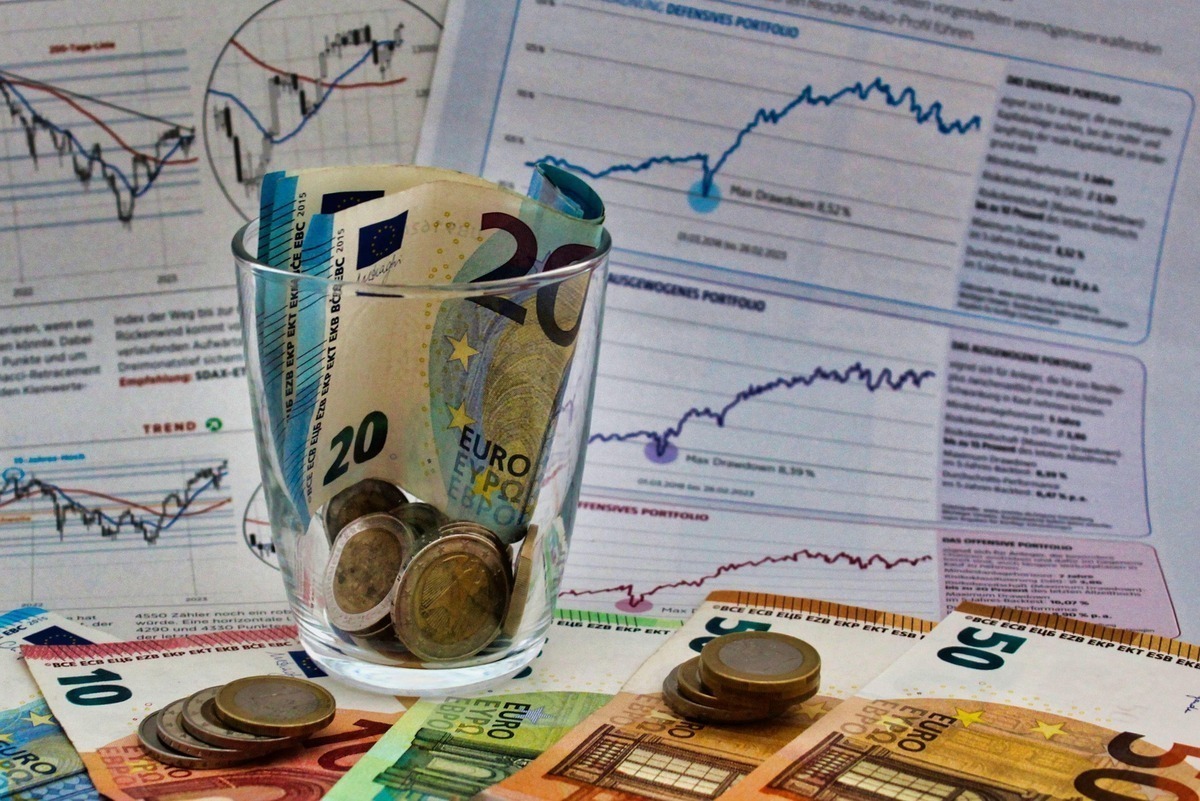 Umfassender Marktbericht zum Immobilienmarkt in Offenburg: Angebotslage, Nachfragesegmente, Lagequalitäten und Stadtentwicklung – ergänzt um Kennziffern und offizielle Marktberichte.